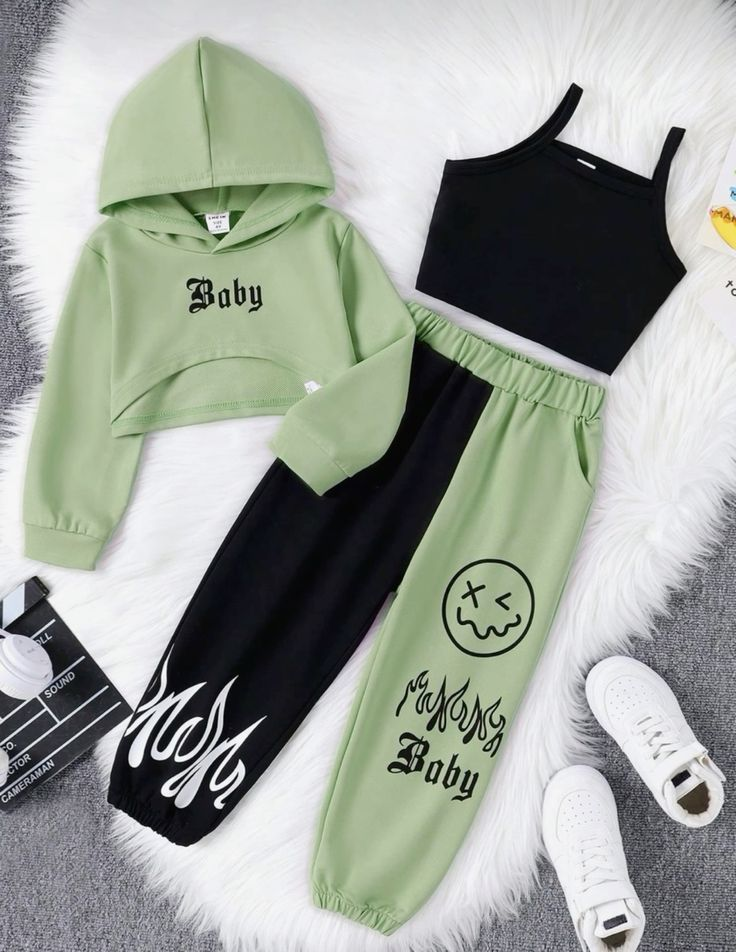 Outfit grid image 93